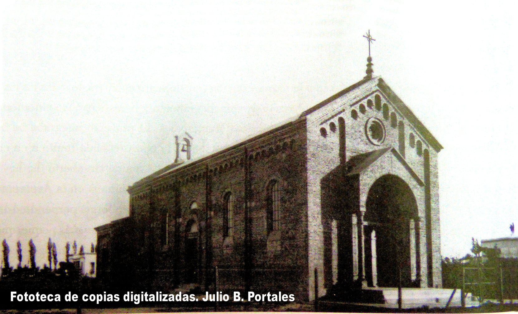 Capilla del Barrio del Carmen, Azul